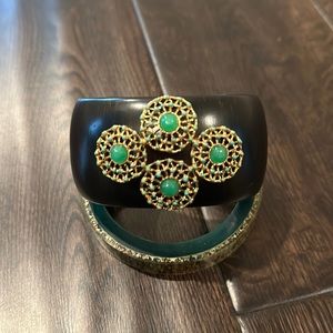 Stella and Dot Medallion Wooden Bracelet